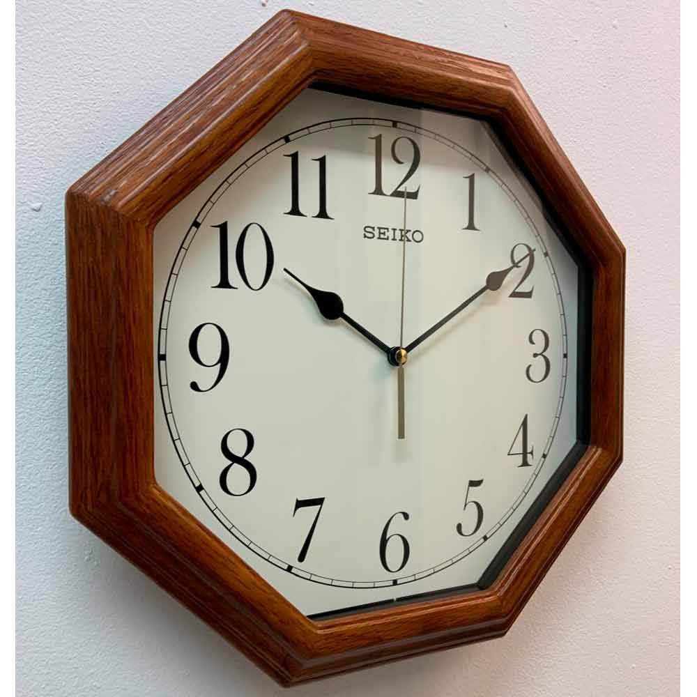 Настенные часы Seiko Quartz Wall Clock QXA529B