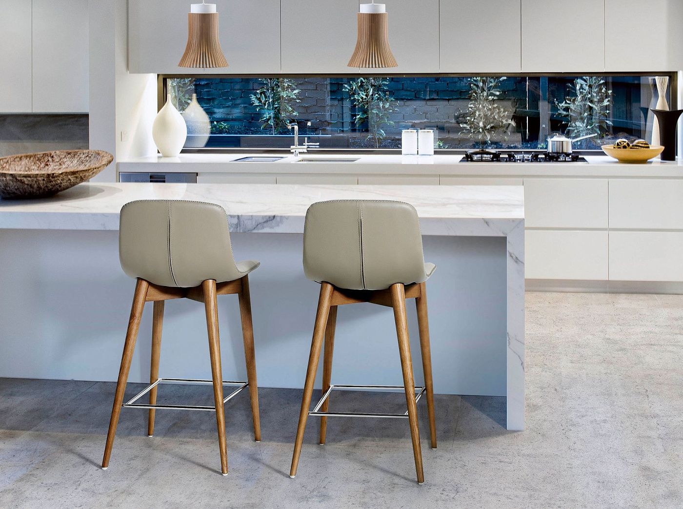 Полубарный стул Angel Cerdá Taburete polipiel visón 4044 AC-069995