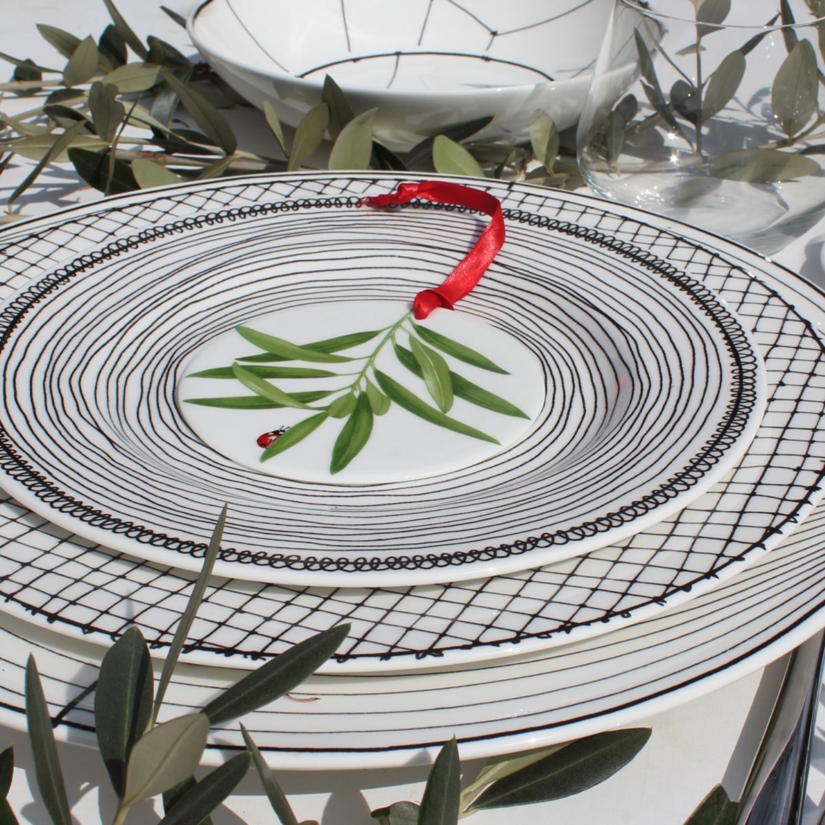 Тарелка обеденная Taitù Ferri Piatto Piano 2-50