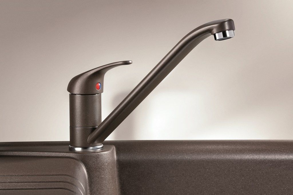 Кухонный смеситель Blanco Daras Silgranit-Look Black 526233