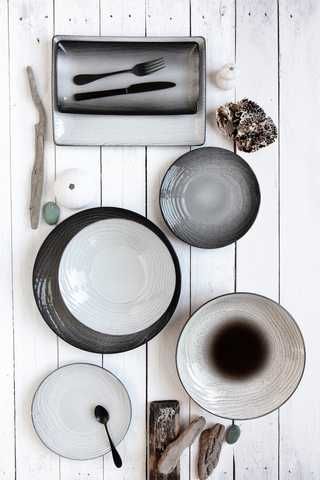 Тарелка пирожковая Revol Swell Black 653514