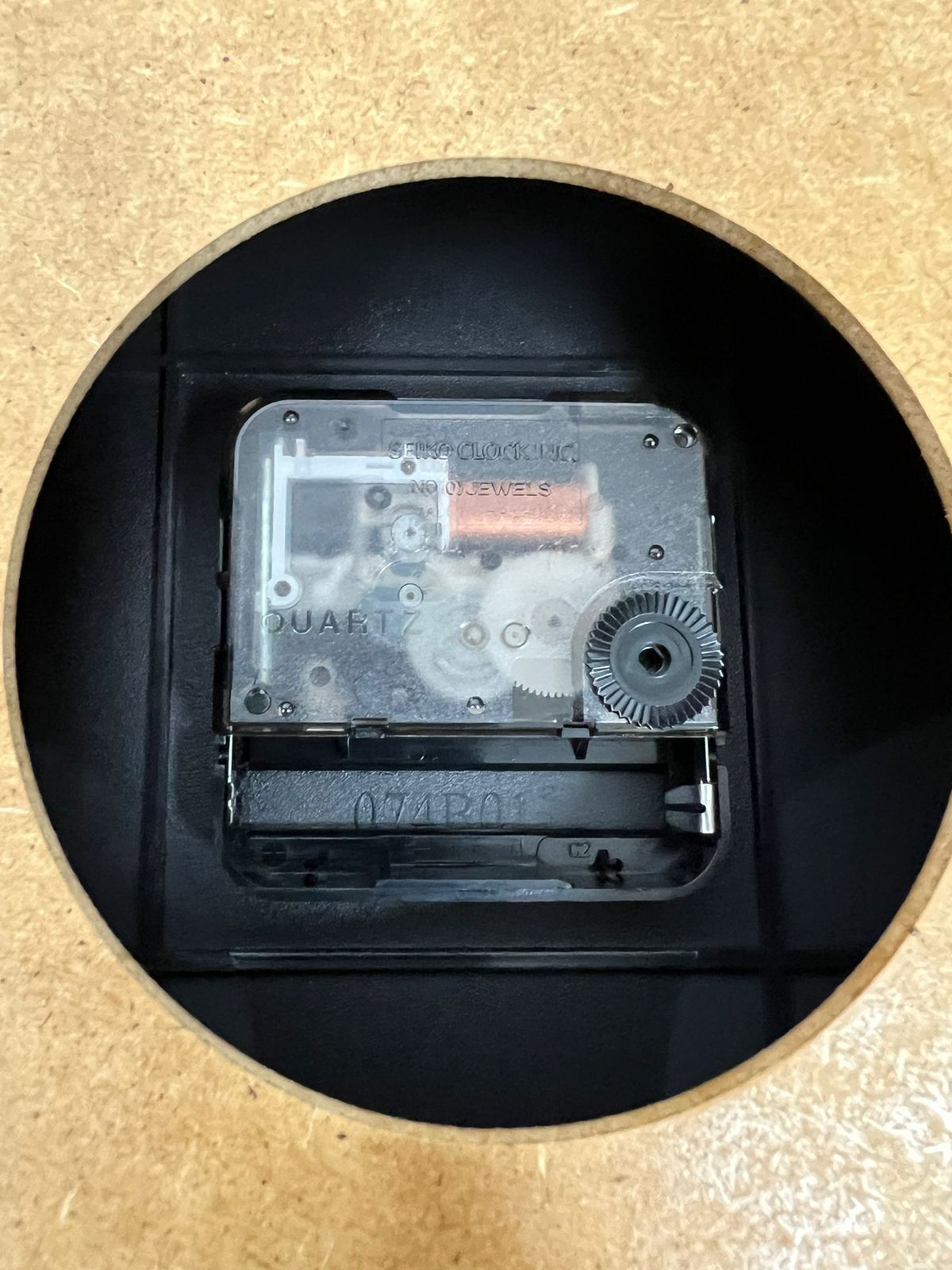 Настенные часы Seiko Quartz Wall Clock QXA560SN