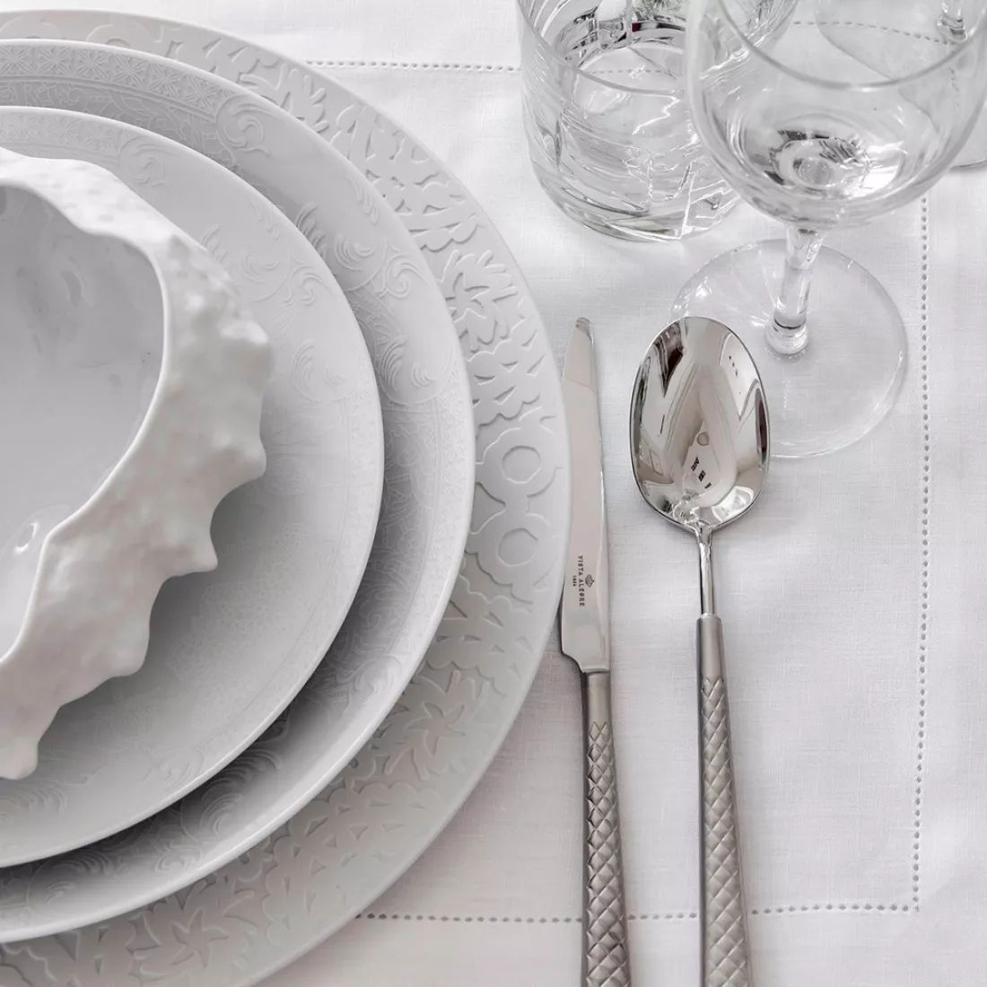 Тарелка суповая Vista Alegre Duality Soup Plate 21135964