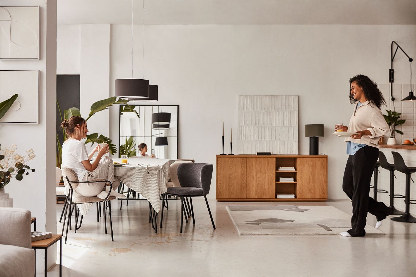 Подсвечник La Forma Elsia Zarela Black Candleholder LF-145897