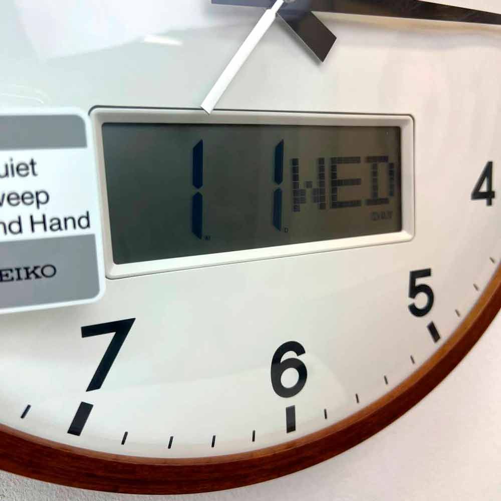 Настенные часы Seiko Quartz Wall Clock QXL008BN