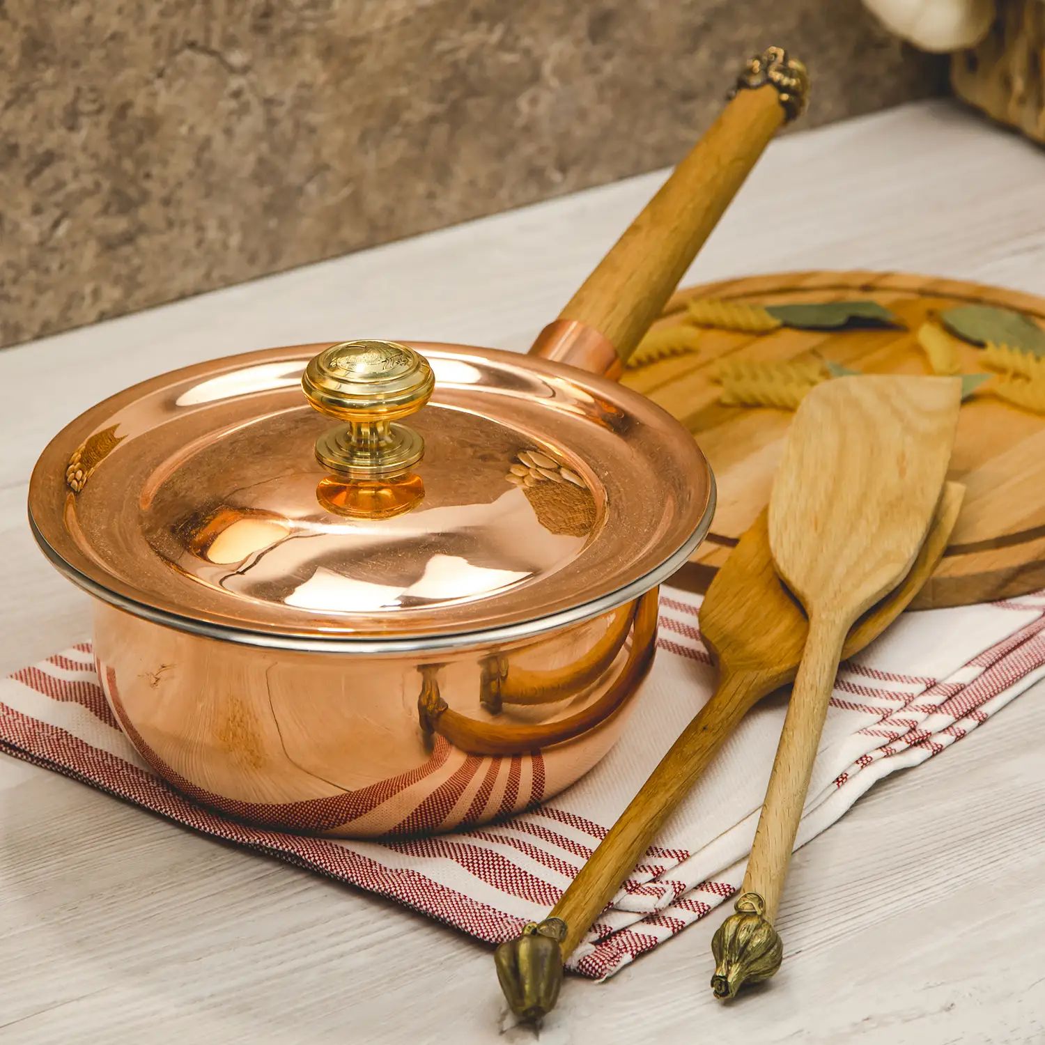 Ковш с крышкой Кольчугинский Мельхиор KM111737