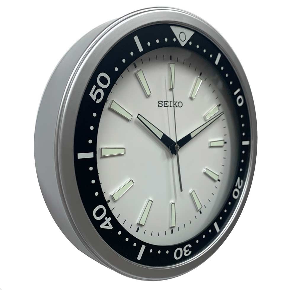 Настенные часы Seiko Quartz Wall Clock QXA723SN