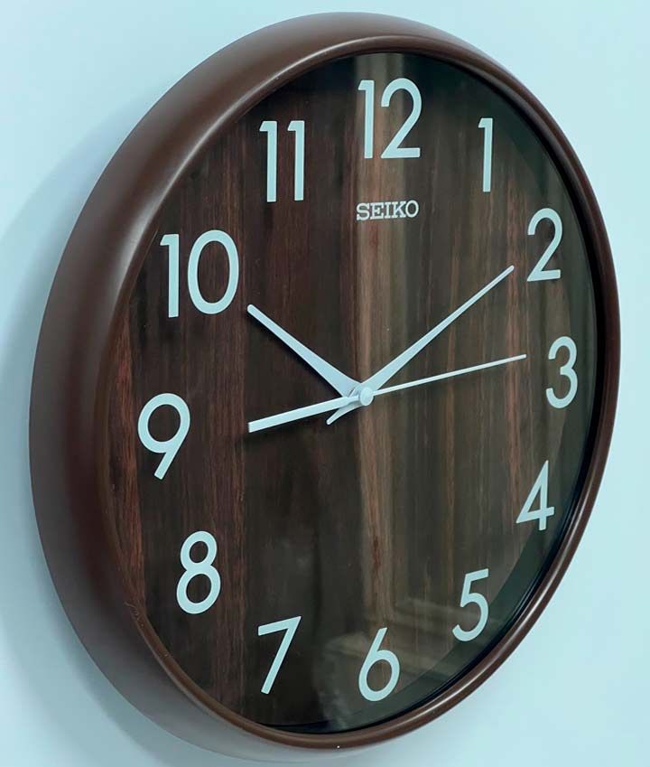 Настенные часы Seiko Quartz Wall Clock QXA810B
