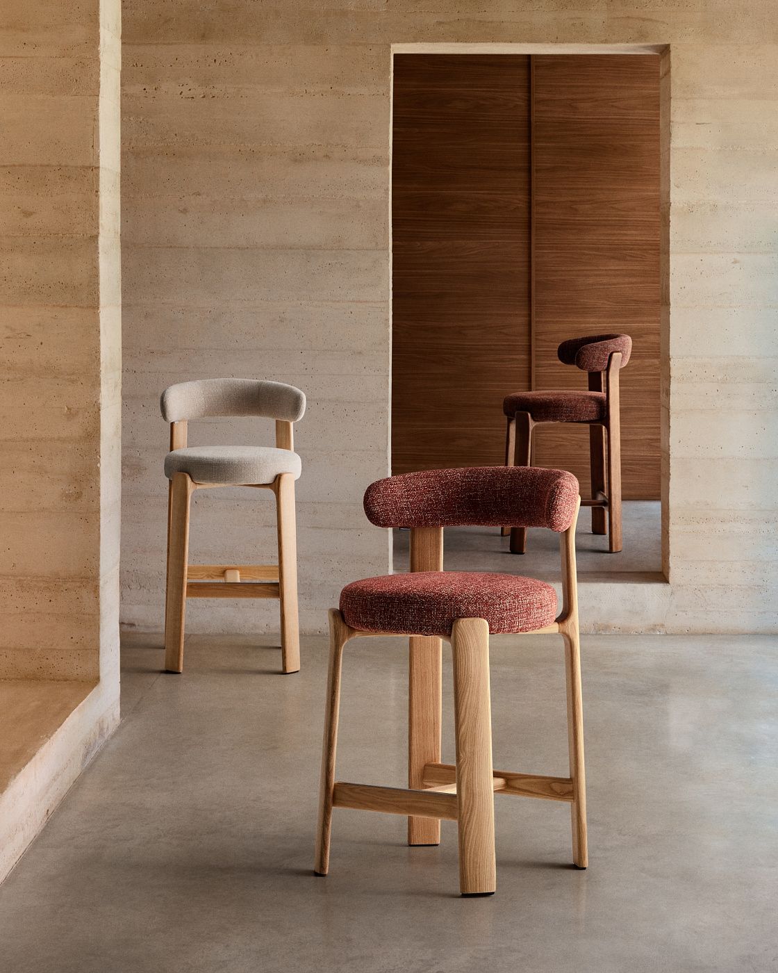 Полубарный стул La Forma Granite Silla de media silla LF-301967