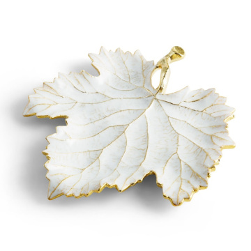 Блюдо для закусок Michael Aram Winter Leaves Grape Leaf Dish 175674