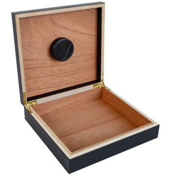 Хьюмидор для сигар Prestige Import Group Chateau Black Cigar Humidor