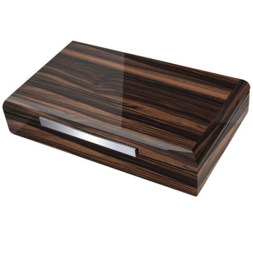 Хьюмидор для сигар Prestige Import Group Vanderbilt Lacquered Ebony Wood Humidor
