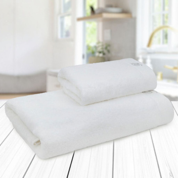 Набор полотенец Blumarine Benessere Cotone Set di asciugamani Perla BLM/440437